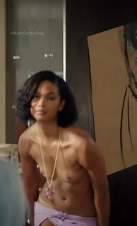 Slideshow chanel iman naked.