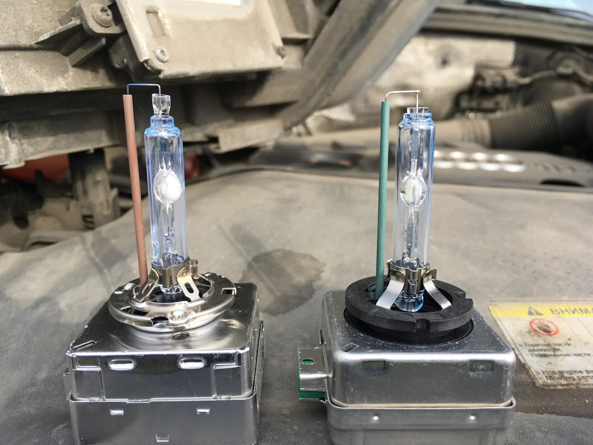 Лампочка противотуманки на ауди а4 б7. Лампа ближнего света ауди q3. Лампа ксенон ауди 2015. Лампа ближнего света ксенон ауди а4 б6. Лампы q7 2007г.