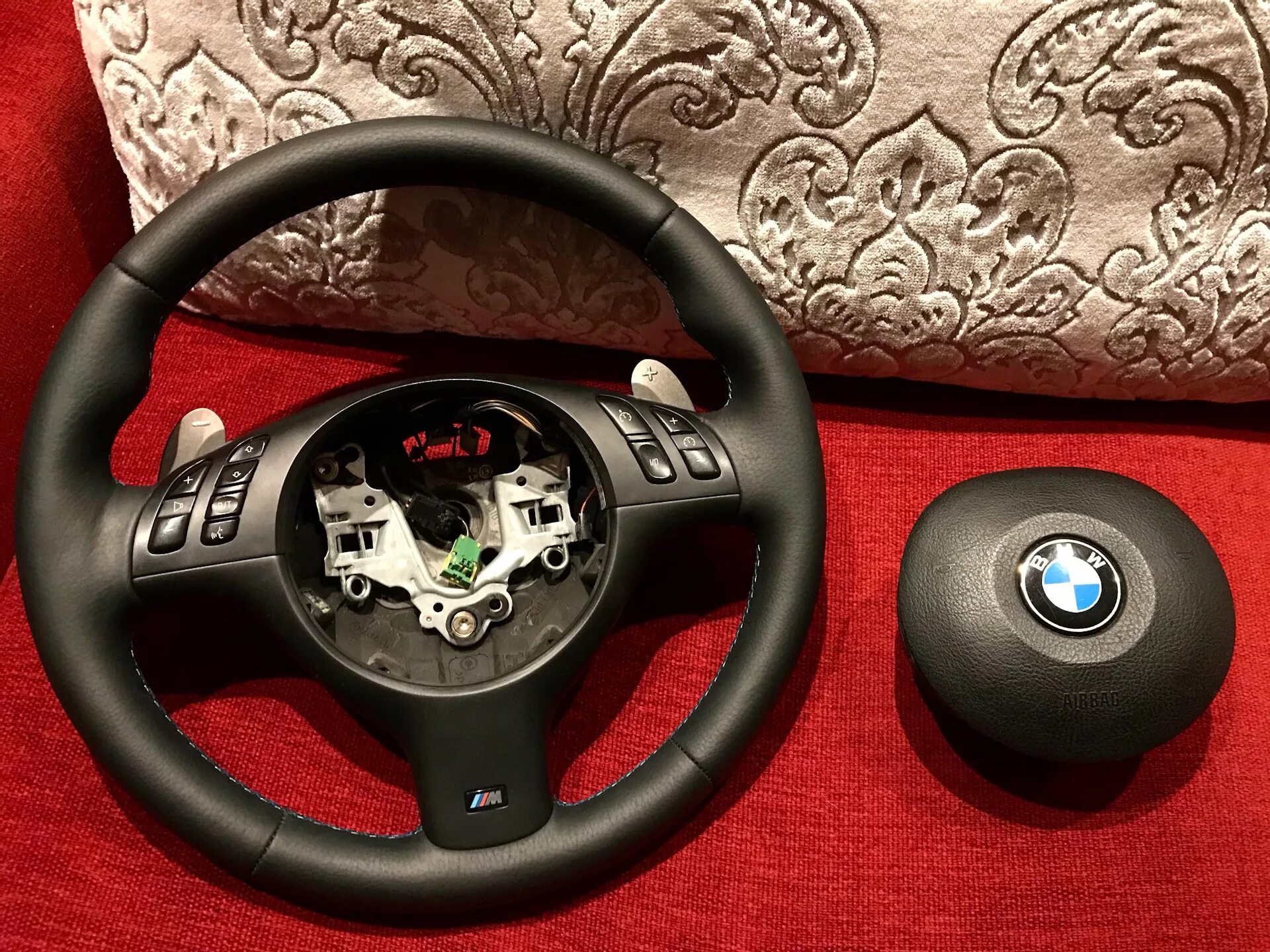 Руль альфарда. Bmw e46 м-руль. руль bmw e46. руль bmw m3 e46. м руль бмв е39.