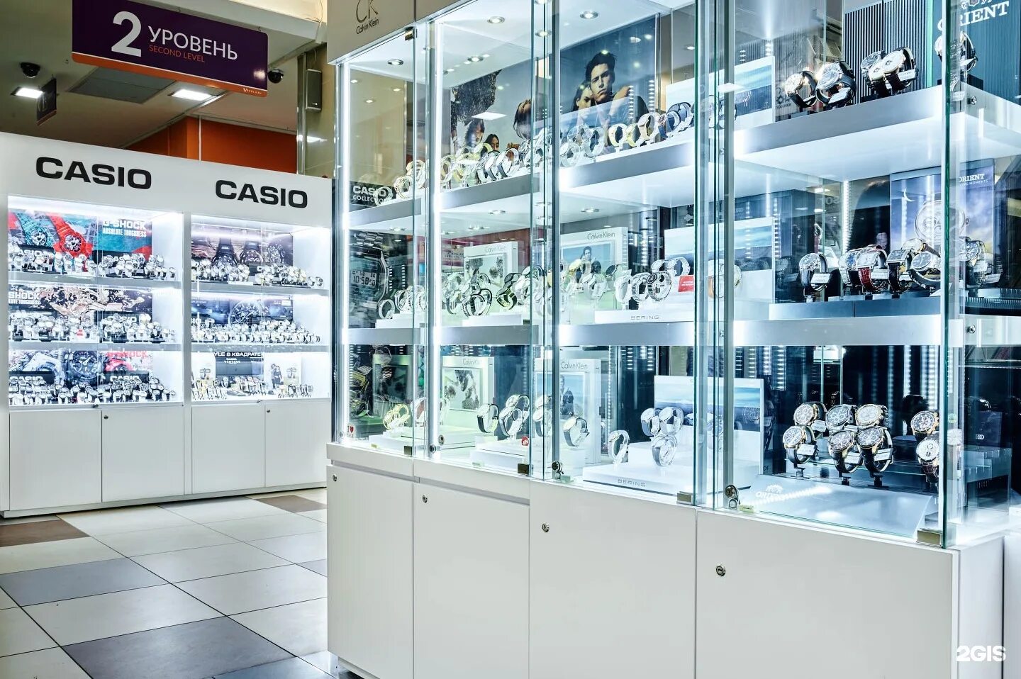 Магазин часов. Часовые магазины в ростове. Гулливер часовой салон спб. Ривьера бийск магазины. Часы магазин.