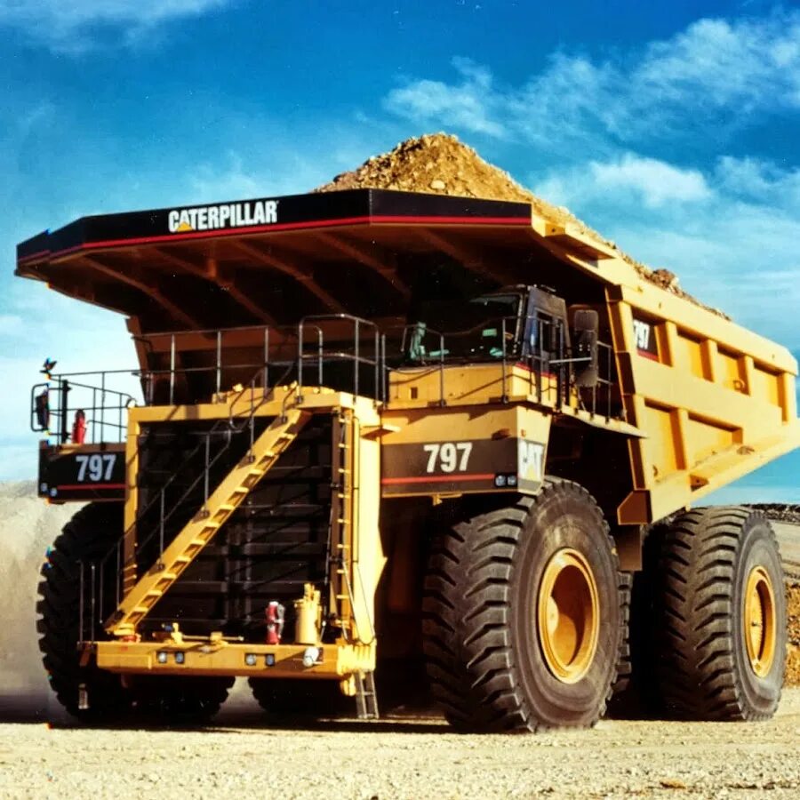 Caterpillar 770g. Самосвал caterpillar 797b. Caterpillar 793. Самосвал катерпиллер 797. Катерпиллер карьерный самосвал 797f.