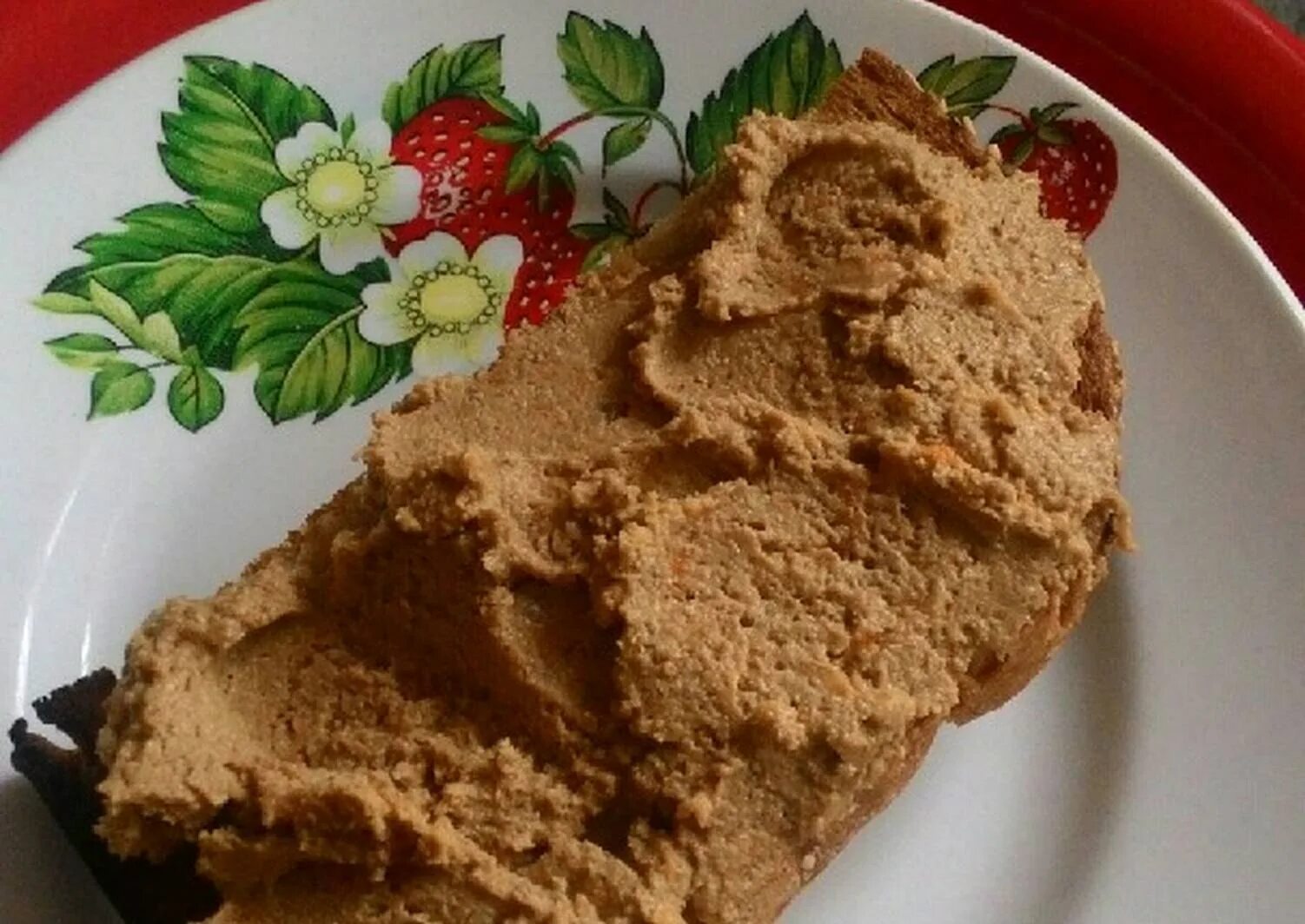 Как вкусно приготовить паштет из говяжьей печени. Паштет печёночный говяжьей печени. паштет из печени говядины. паштет с говяжьей печени. якнине паштет литовский.