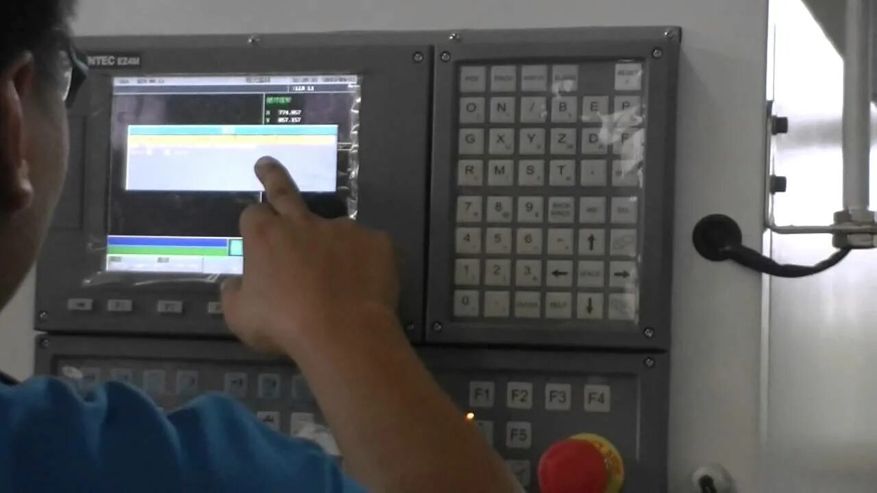 Станок syntec. Чпу станок syntec. syntec стойка чпу. стойка syntec 22ta. программирование резьбы стойка syntec.