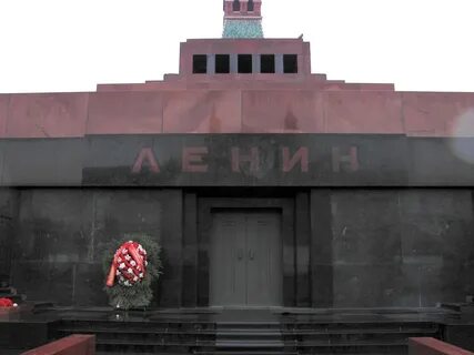 Кого положат в мавзолей