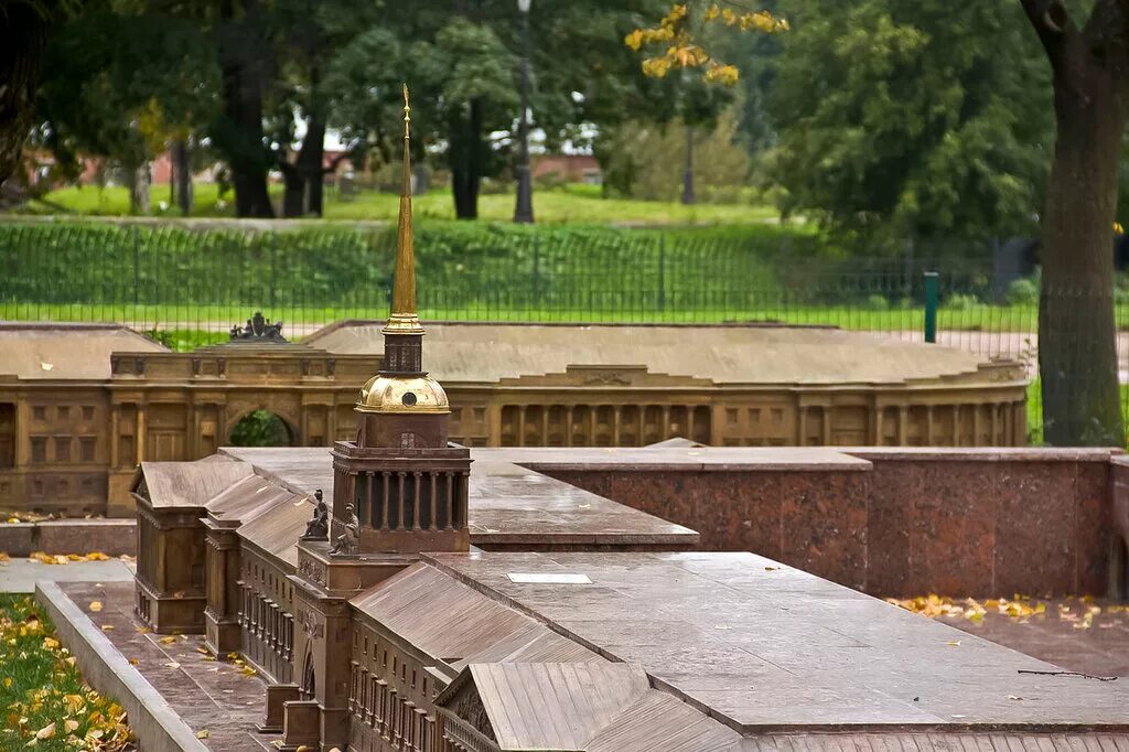 Миниатюры спб на горьковской. Горьковская миниатюры. Парк миниатюр санкт-петербург в александровском парке. Мини город спб александровский парк. Парк миниатюр санкт-петербург.