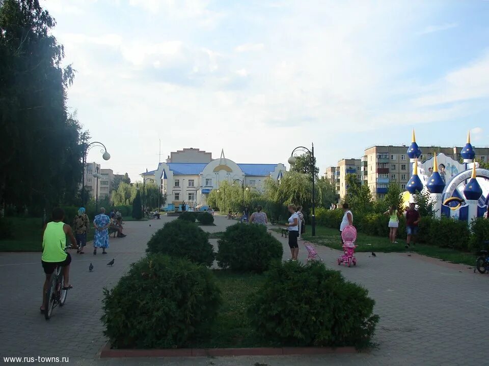 Г данков липецкая. Г данков липецкая область. данков площадь города. фонтан данков. бульвар влюбленных данков.