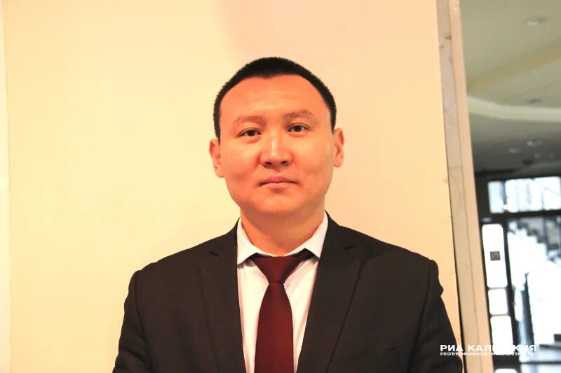 Министр калмыкии. Министр здравоохранения республики калмыкия нагаев. Министр здравоохранения калмыкии. Глава черноземельского района республики калмыкия в 2013г. Министры калмыкии.