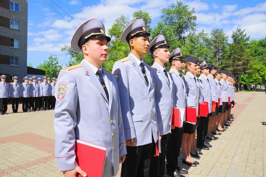 Школа полиции хабаровск. Двюи мвд хабаровск. Двюи мвд рф хабаровск. Юридический институт мвд хабаровск. Двюи хабаровск институт.