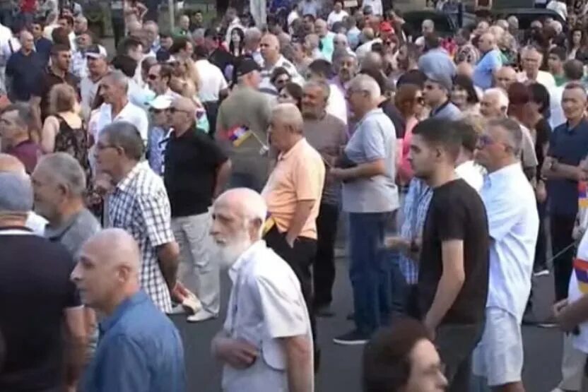 Новости армении 2024 сентябрь. Население армения 2024. Шествие в ереване. Новости армении 2024 сентябрь. Митинги в армении.