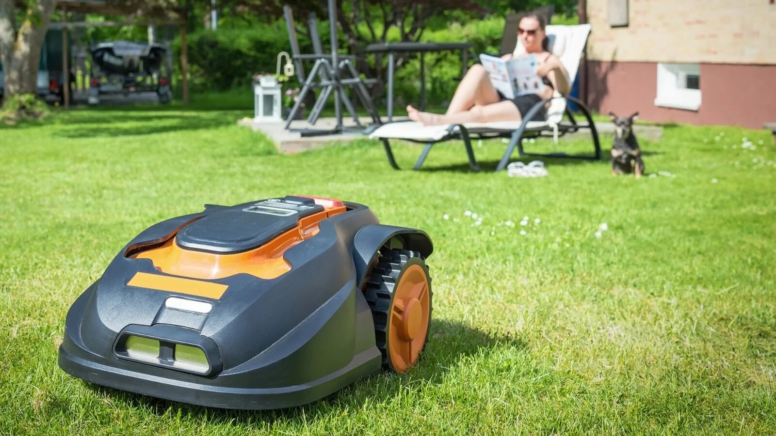Robotic mower a1