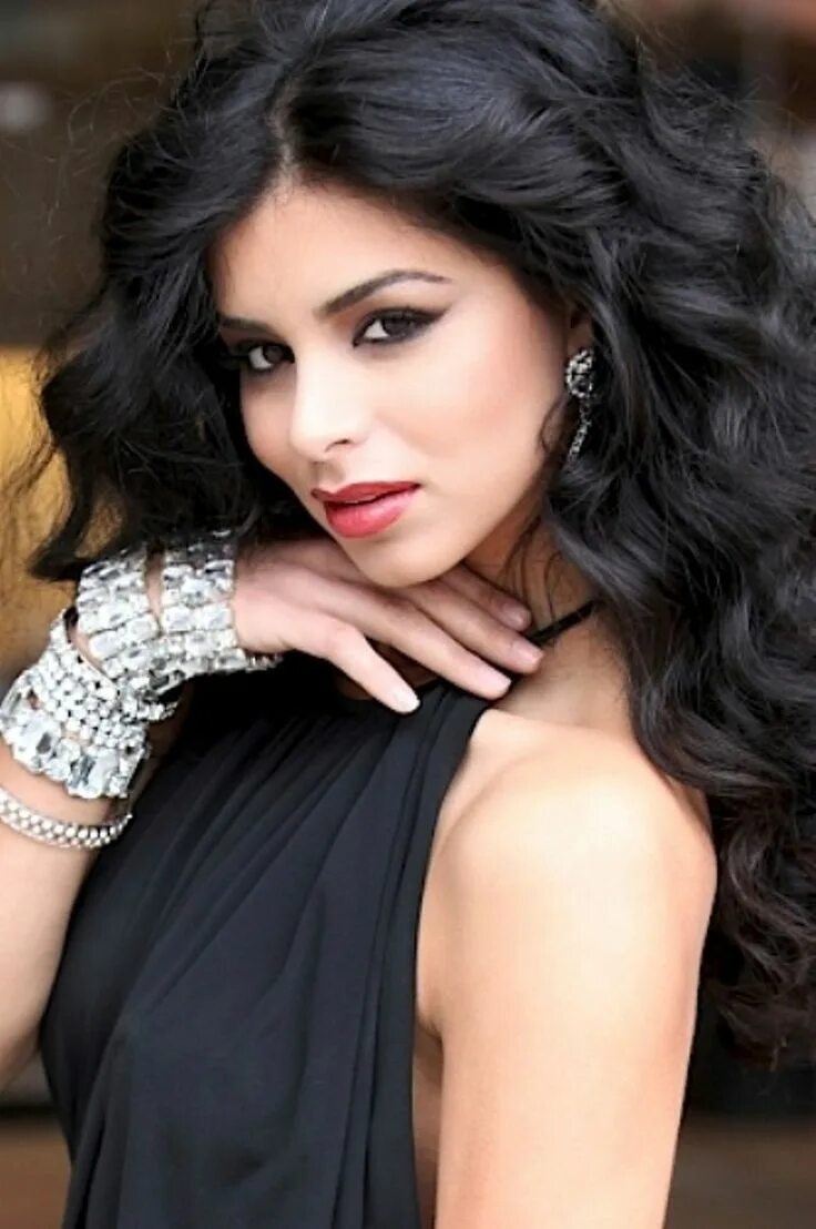 Celina Jaitley Celina jaitley, Celebrities female, Beautiful celebrities