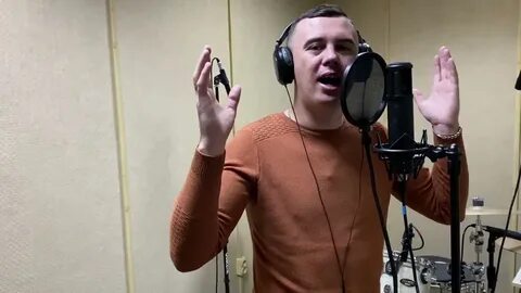 Слушать песню а художник берет