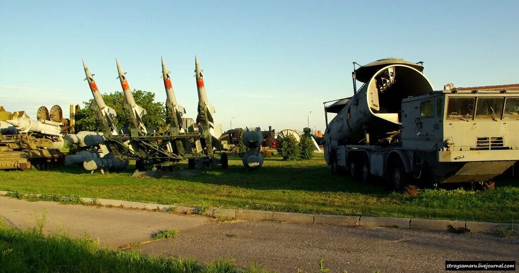 Военный музей тольятти. Парковый комплекс Сахарова Тольятти. Музей Сахарова Тольятти. Технический музей Тольятти. Музей военной техники под открытым небом Тольятти.