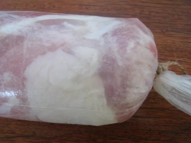 рулет из свиной брюшины вареный. подчеревок свиной для рулета. рулет с брюшины свиной. рулет из свиной брюшины вареный. рулет из свиной брюшины.