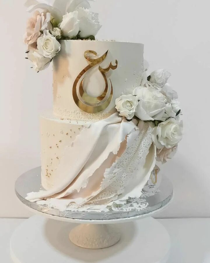 торт 5 метров. красивый оранжевый торт. торт логотип красивый. торт с розовым кремом. оранжевый торт.