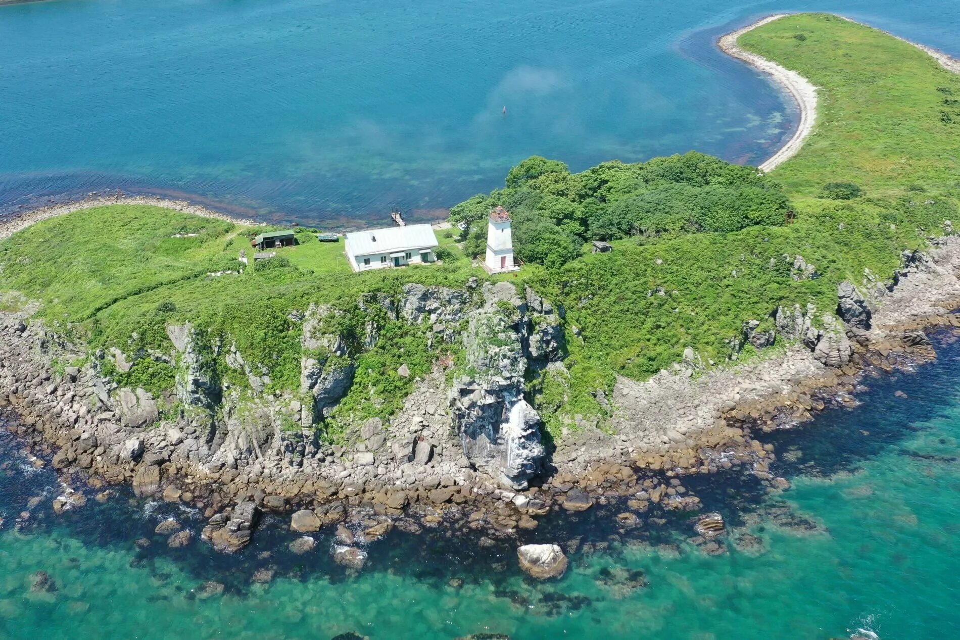 Остров халлиген. Остров бьярнарей, исландия. Little harvest caye, белиз. Маленький остров. Островок абакан пляж ташебинский карьер.