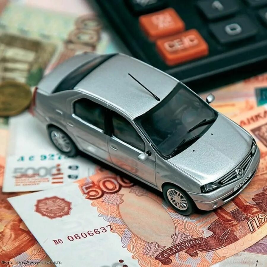 За какие машины не надо платить транспортный налог. Ндфл при продаже автомобиля. Деньги на фоне машины. Машина продана пришел транспортный налог. Машина продана пришел транспортный налог.