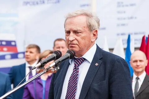Директор балтийского завода