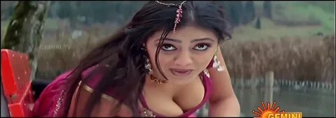 Parvathi Melton Hottest Boobs Sexy Song HD 1080p. 