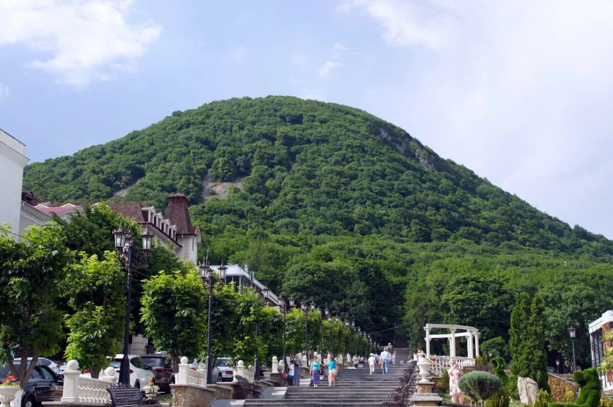 Гора железная Железноводск смотровая площадка. Гора железная Железноводск высота. Гора железная Железноводск фото. Гора железная железноводск