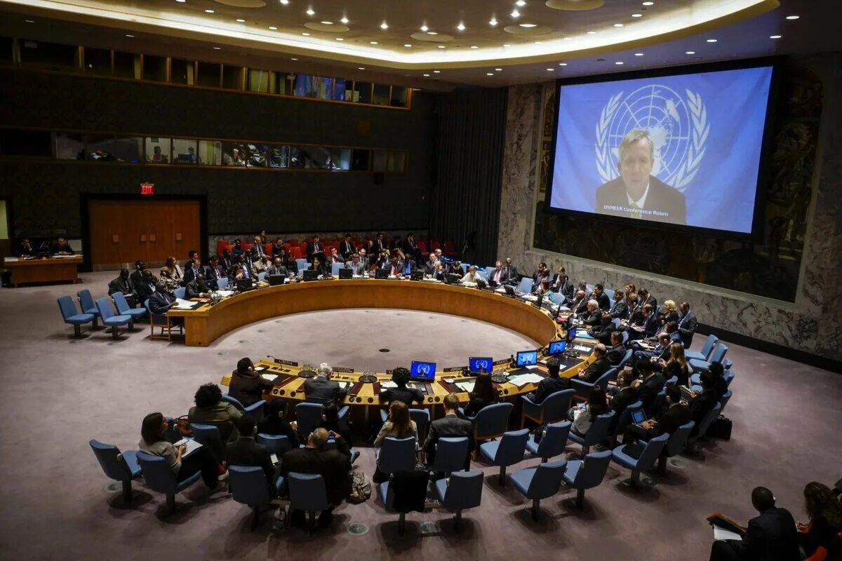 Комитет совета безопасности. Совет безопасности ООН (сб ООН). Совет безопасности организации Объединенных наций (сб ООН). Совет безопасности ООН 1945. Зал совета безопасности ООН.