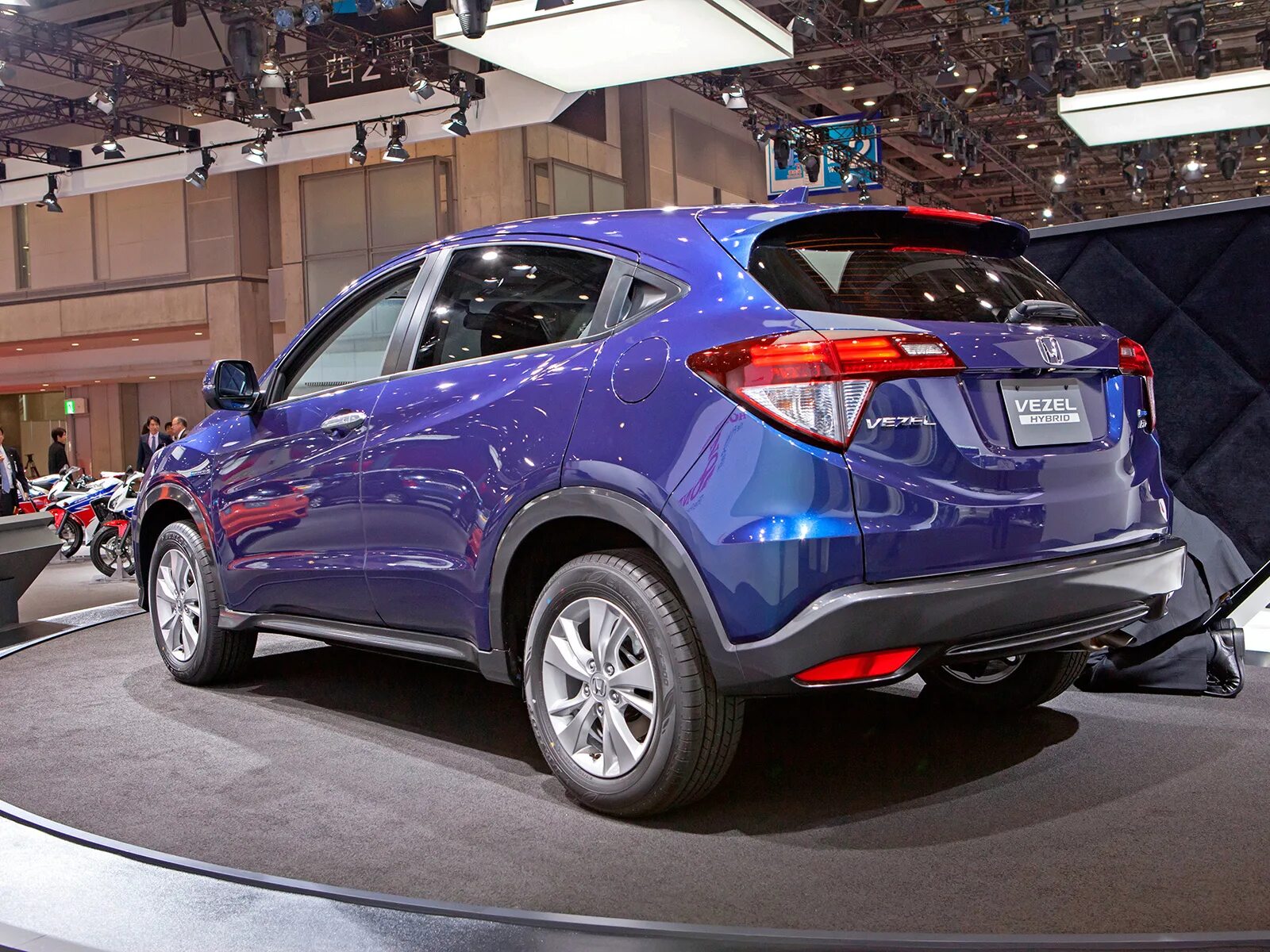 Кроссовер honda vezel. Кроссовер honda vezel. Honda vezel 2019. Honda vezel 2. Хонда везел гибрид 2017.