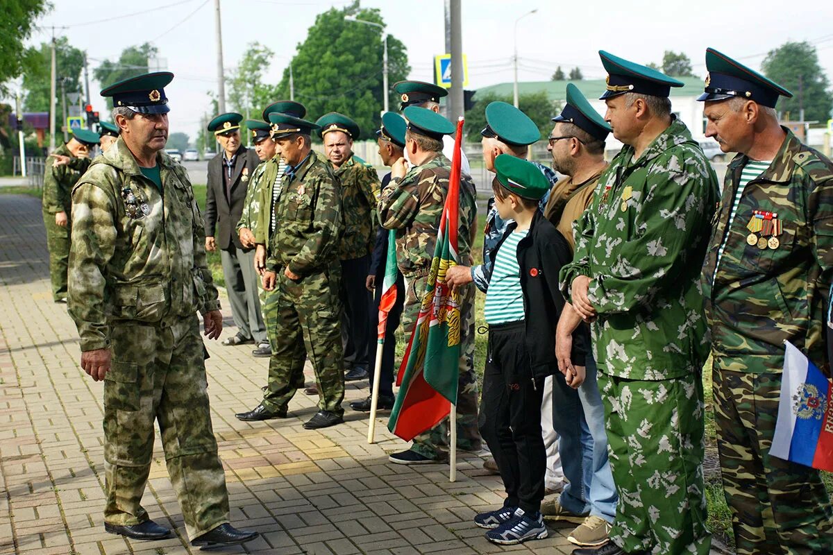 28 мая праздник. пограничные войска видео. день пограничника фон. с днем пограничника. погранвойска картинки.