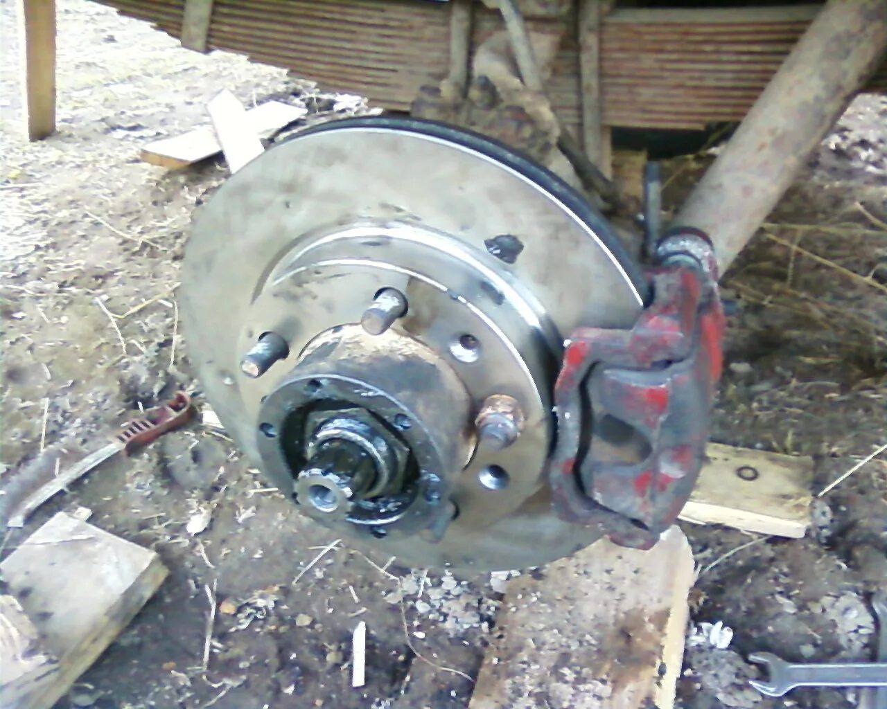 Дисковые тормоза на уаз военные мосты суппорта передние волга. Здт на уаз 469. Дисковые тормоза на уаз под 15 диски. Уаз диски 15 дисковые тормоза. Диски от соболя на уаз 469.