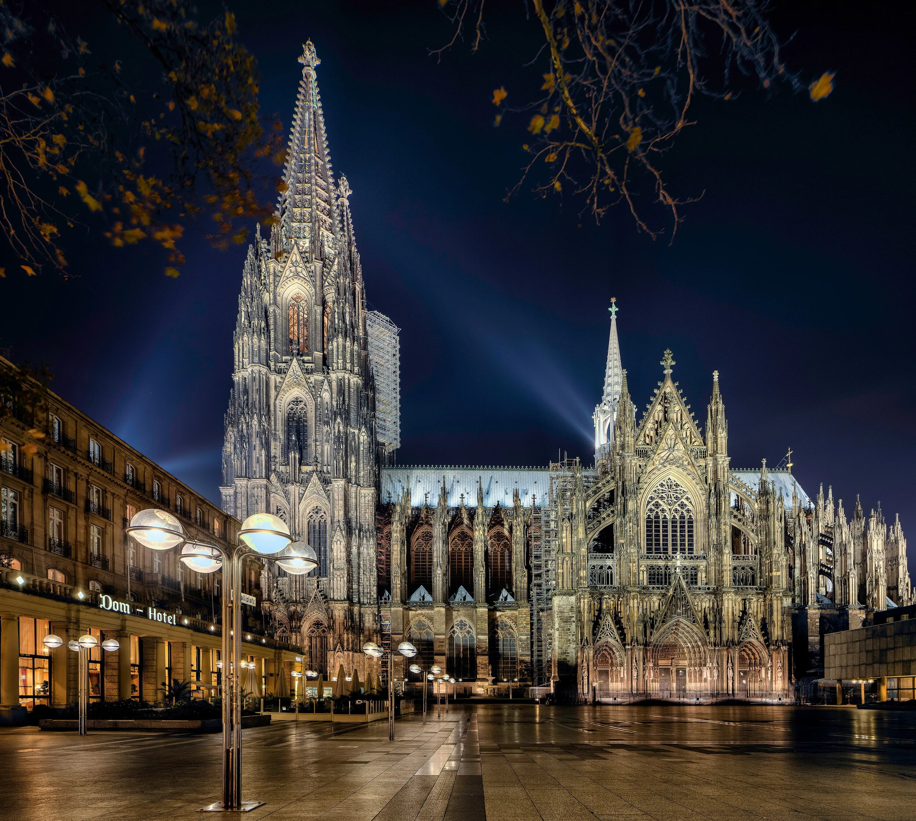 Кафедральный собор: феодора ушакова в г. Город кёльн кёльнский собор. Собор михаила архангела архангельск. Свято-троицкий кафедральный собор брянск. Михаил архангельский кафедральный собор архангельск.