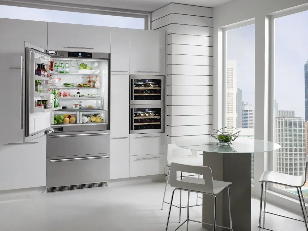 Кухня с большим холодильником. Miele k 1801 vi. Встраиваемый холодильник либхер. Liebherr premiumplus biofresh. Встроенный холодильник дизайн.