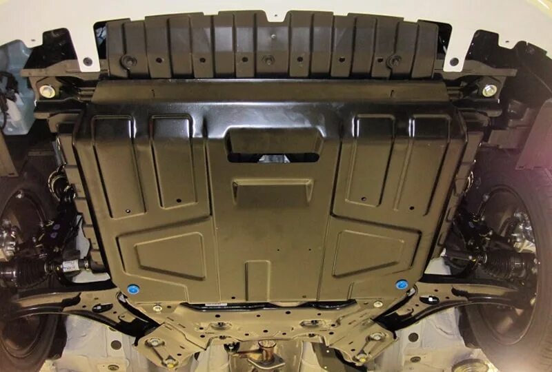 Защита двигателя Kia Rio 3. Защита двигателя Hyundai Solaris 2012 года. Защита картера Hyundai Solaris 2013 хэтчбек. Защита картера Kia Rio 2018.