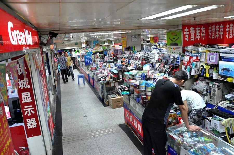 радиорынок в краснодаре за тургеневским мостом. где находиться радиорынок. тушинский рынок в 90. ириновский автоцентр аксессуары. где находиться радиорынок.