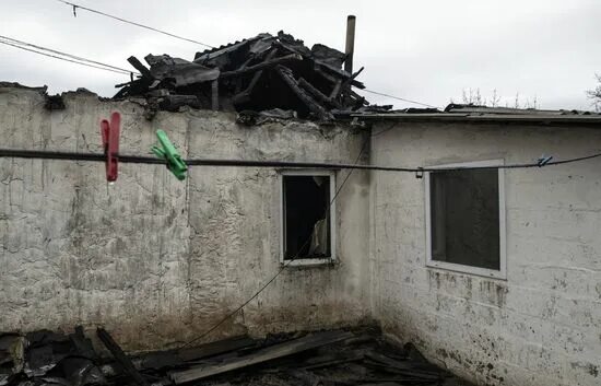 Молодежь. Православные храмы г ровеньки лнр. Новости сегодня ровеньки луганская область последние происшествия. Донецк разрушения. Луганск ровеньки.