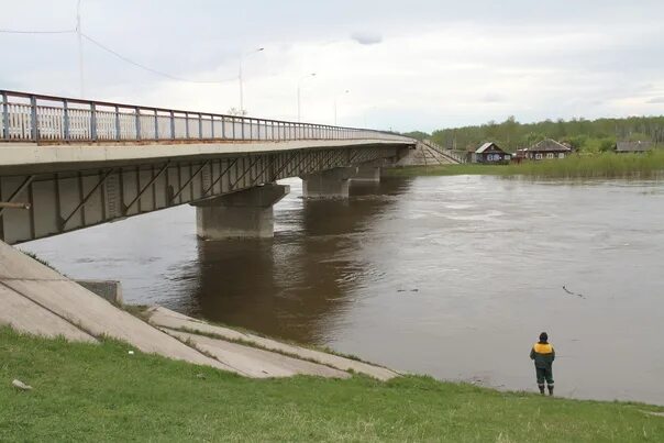 Уровень воды в реке чулым. Река Чулым Балахта. ГЭС Чулым. Балахта Чулымский мост. Балахта Красноярский край Чулым.