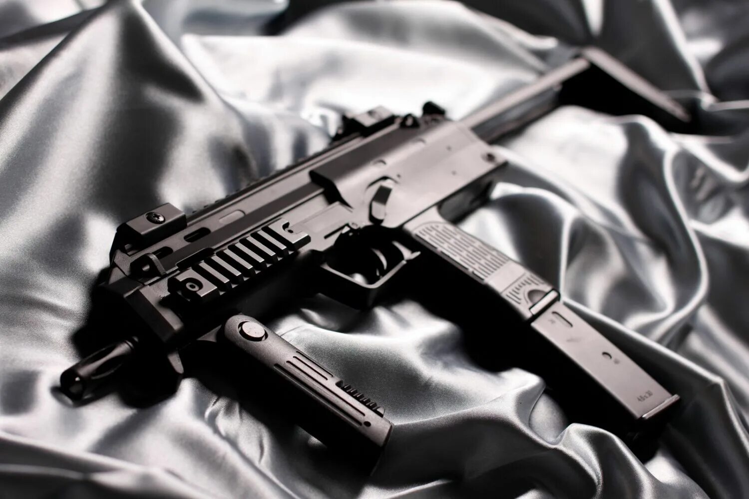 Штурмовая винтовка x95. Ar-15 винтовка m4. Обои на рабочий стол оружие. Штурмовая винтовка larue. Ар 15 снайперская винтовка.