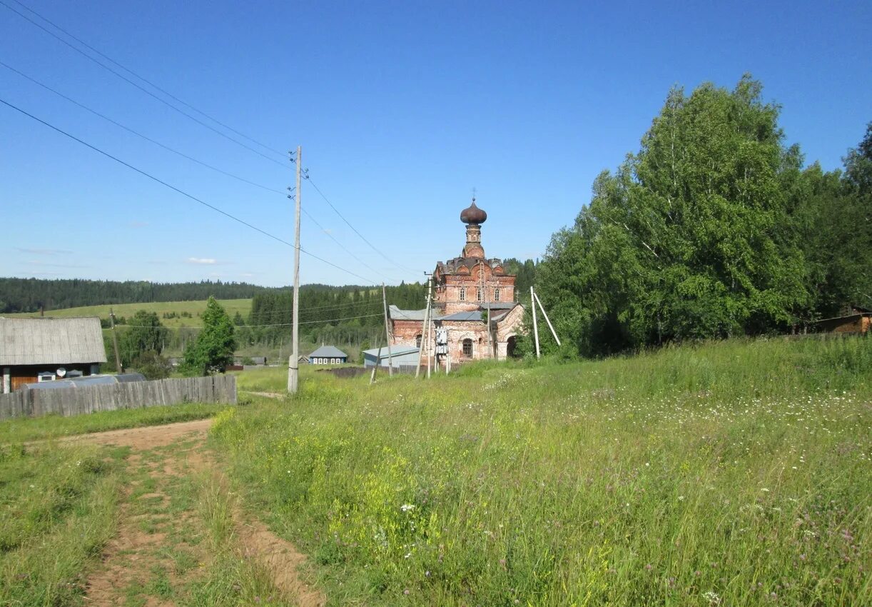 Зюзино шарканский. Село Сюрсовай Шарканский район. Церковь Шарканский район.