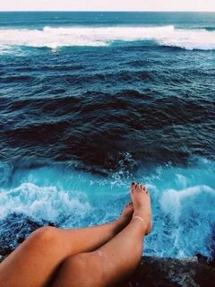 Она как море