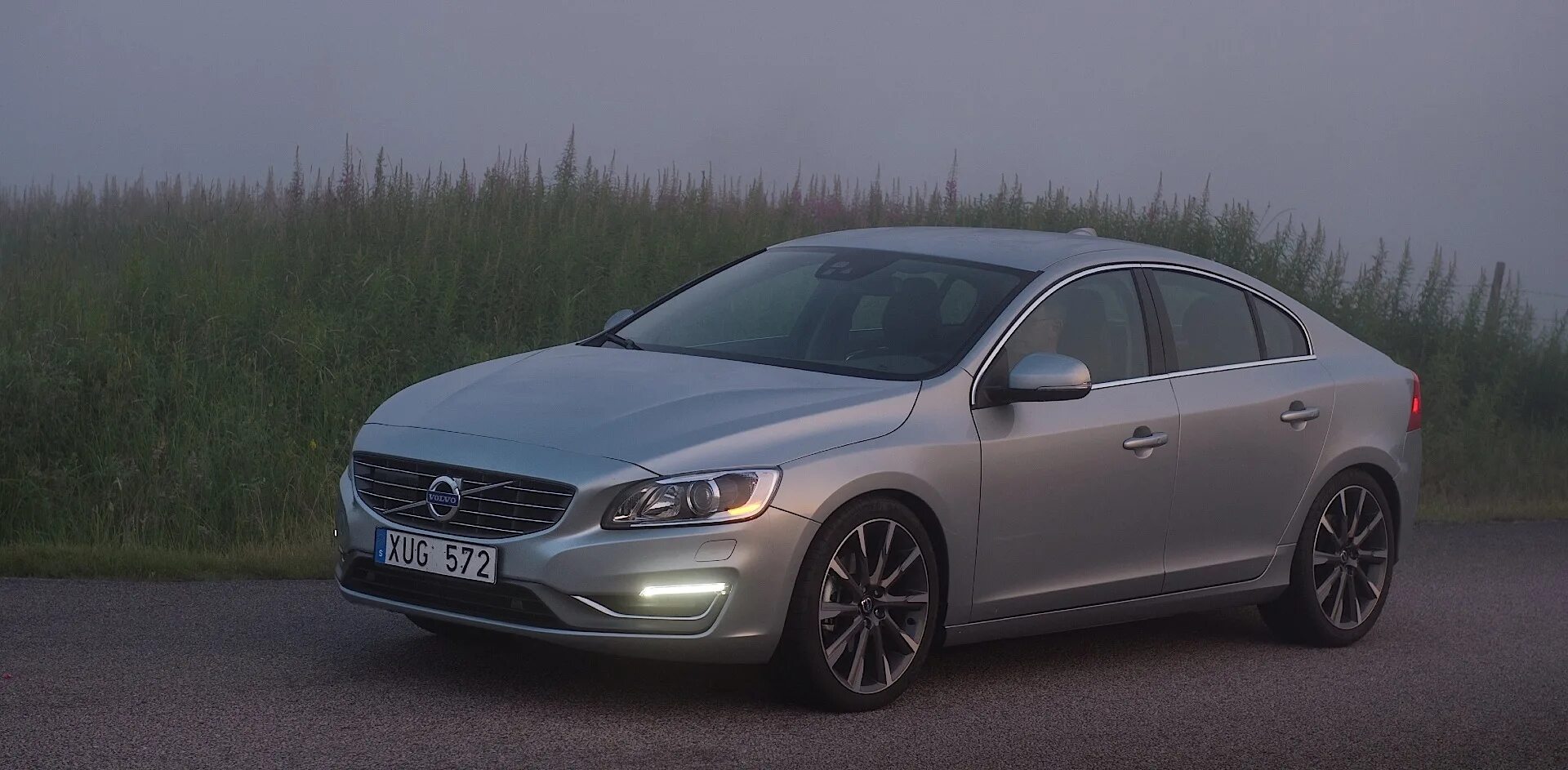 Volvo s60 2.0. Volvo s60. Volvo s60 2. Вольво s60 2014. Вольво s60 2 поколение.