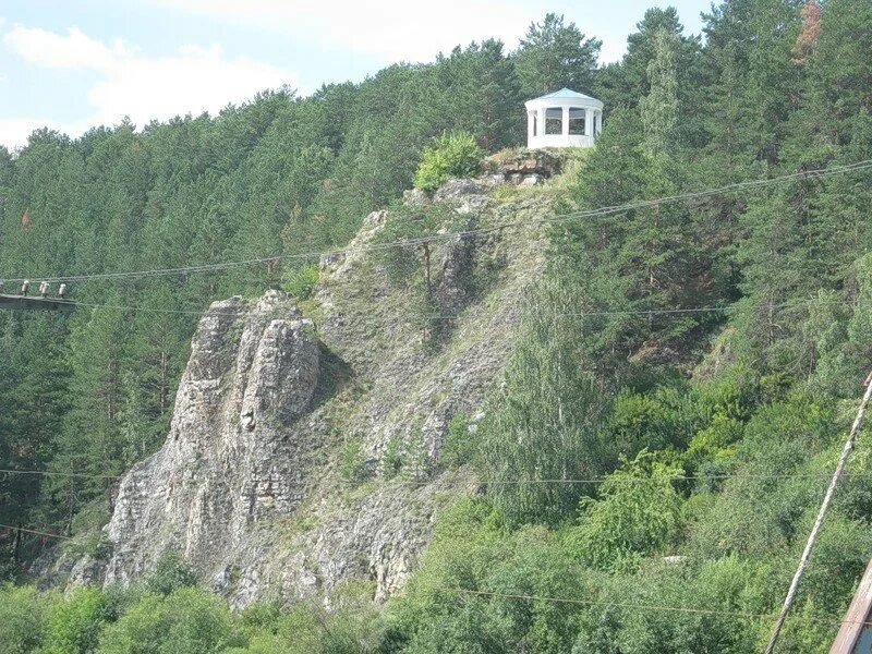 Работа курьи. Скала три сестры Курьи. Санаторий Курьи скала три сестры Свердловская область. Санаторий Курьи Сухоложский район. Санаторий Курьи Свердловская область три сестры.