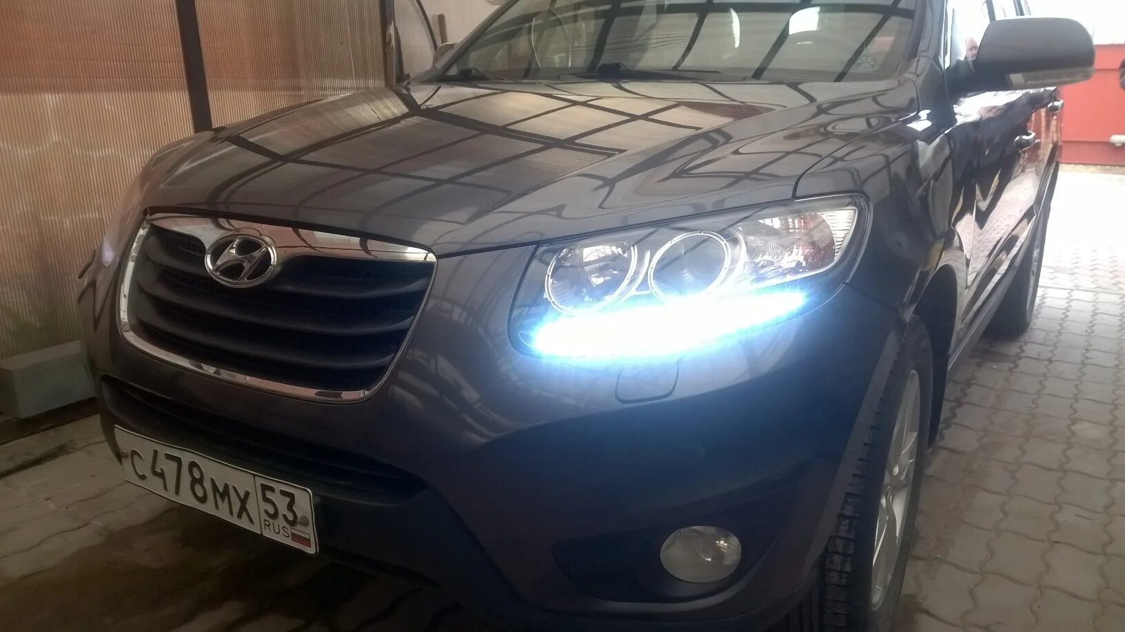 Фары хендай санта фе 2 диодные. Фары санта фе 2 рестайлинг. Фар санта фе классик 2006. Фары хендай санта фе 2. Фары для hyundai santa fe 2.