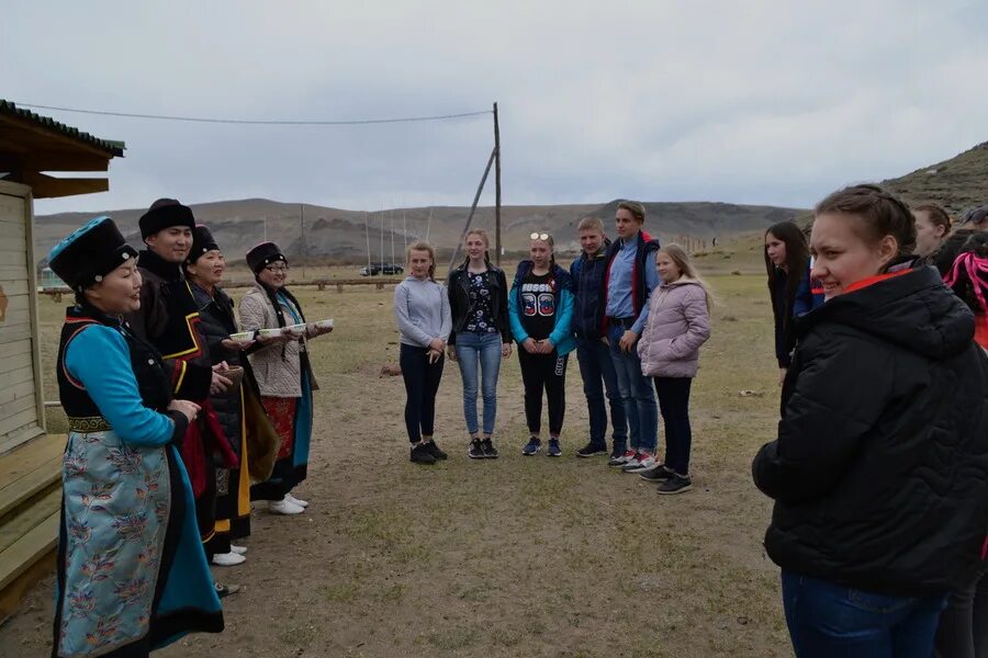 Погода в еланцах ольхонского. Еланцы. Село Еланцы. Музей Еланцы. Еланцы Иркутская область школа.