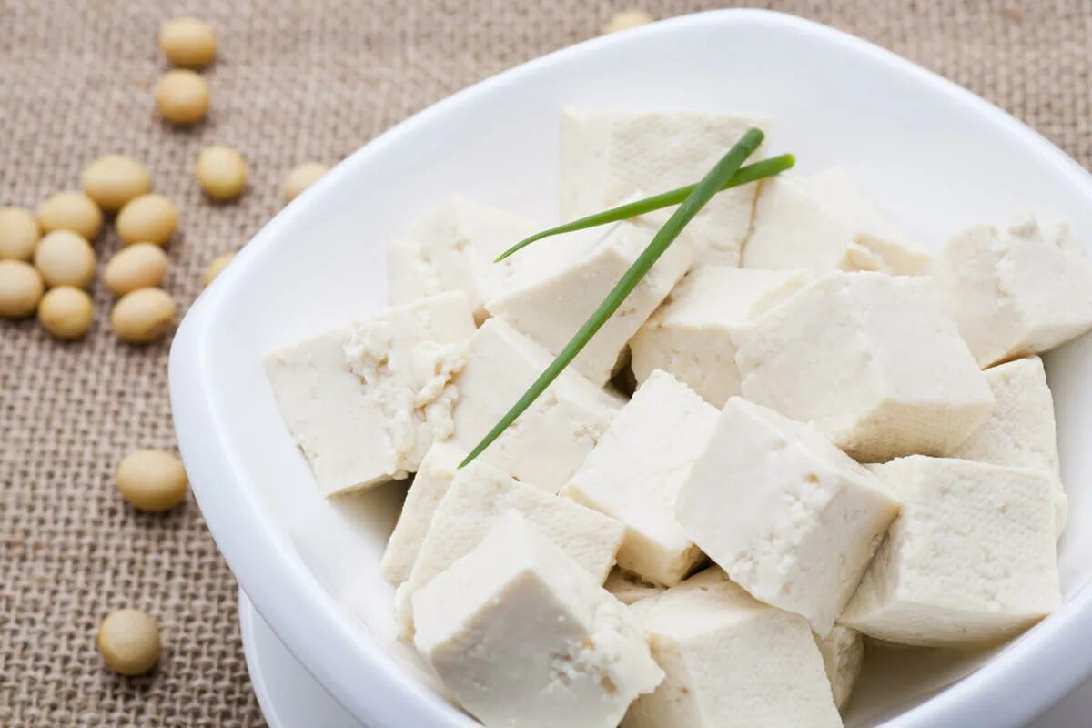 Сыр тофу. Соевый творог тофу. Соя сыр тофу. Тофу Геншин. Соевый творог 4 буквы