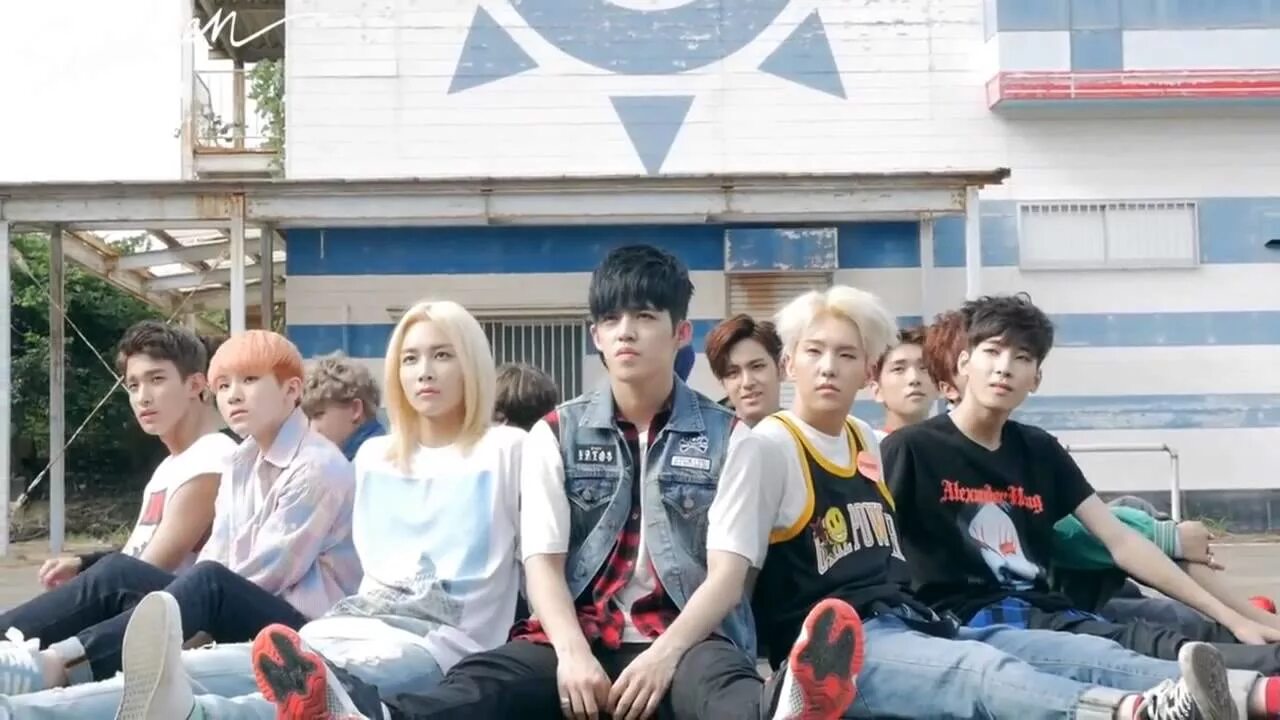 Sub seventeen. Севентин хайперпоп. seventeen wallpaper desktop. 17 севентин. дк seventeen.