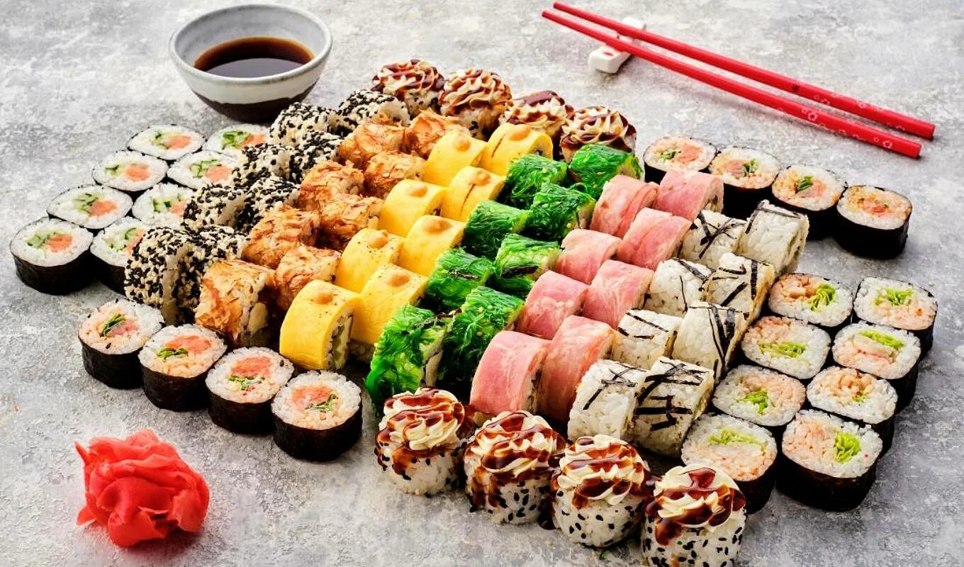 Сет роллов. Сеты суши роллы. Японская кухня сеты. Сет роллов в подарок.