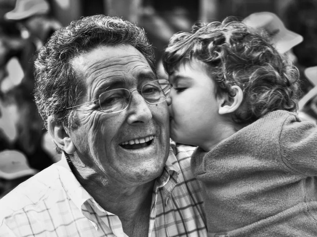 Grandfather. Узбекские бабушки с внуками фото. Картинки про дедушек и внуков черно белые. Abuelas y maduras., фотоальбом. Страстный дедушка