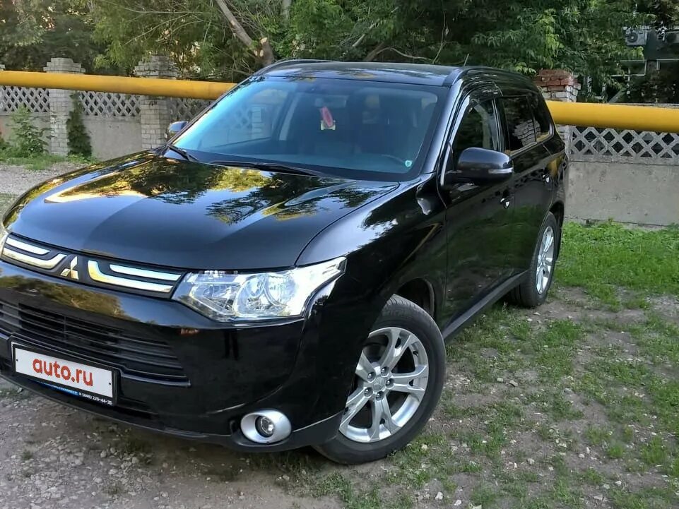 Mitsubishi outlander авито. Mitsubishi Outlander у193тв161. Митсубиси Аутлендер 1998. Mitsubishi Outlander у305ск102. Митсубиси Аутлендер 15гола.