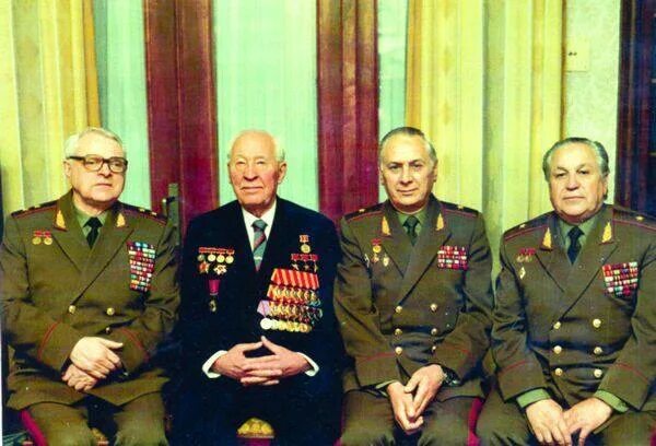 Славский википедия. Славский министр среднего машиностроения.