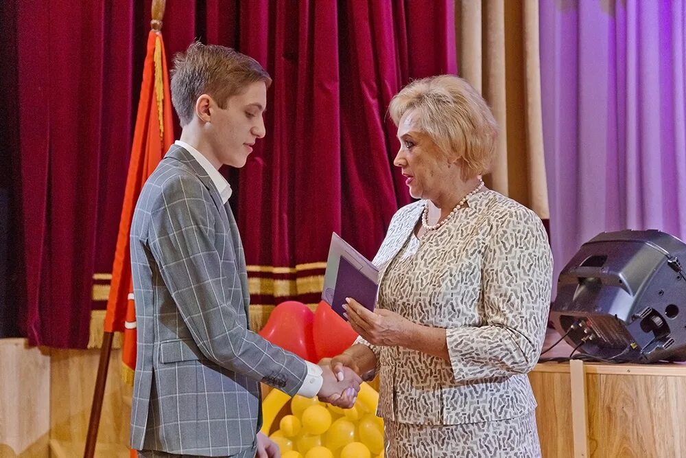 Вручение аттестатов 2025 9. Вручение аттестатов 2025 9
