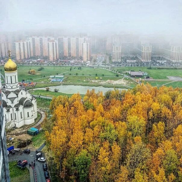Храм в кудрово расписание. Храм оккервиль кудрово. питер кудрово дыбенко. парк оккервиль кудрово с храмом. парк оккервиль кудрово 2025.