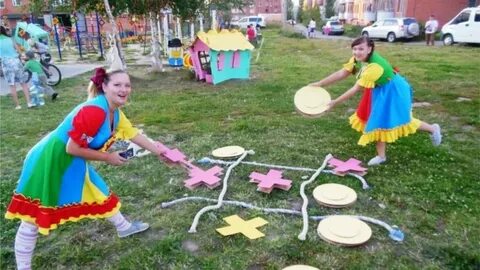 Песня веселый двор